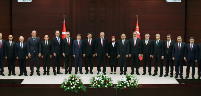رسائل ودلالات التشكيلة الحكومية الجديدة في تركيا